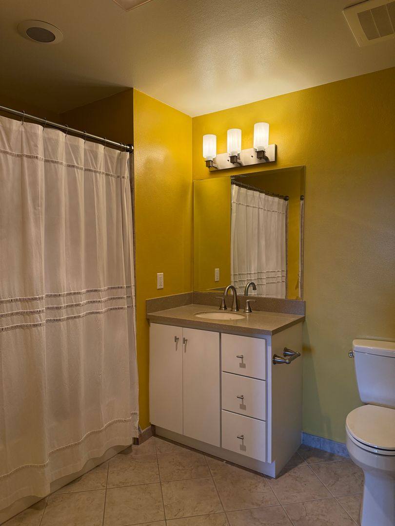 Condo for rent at 13941 Sherman Way, Van Nuys, CA 91405