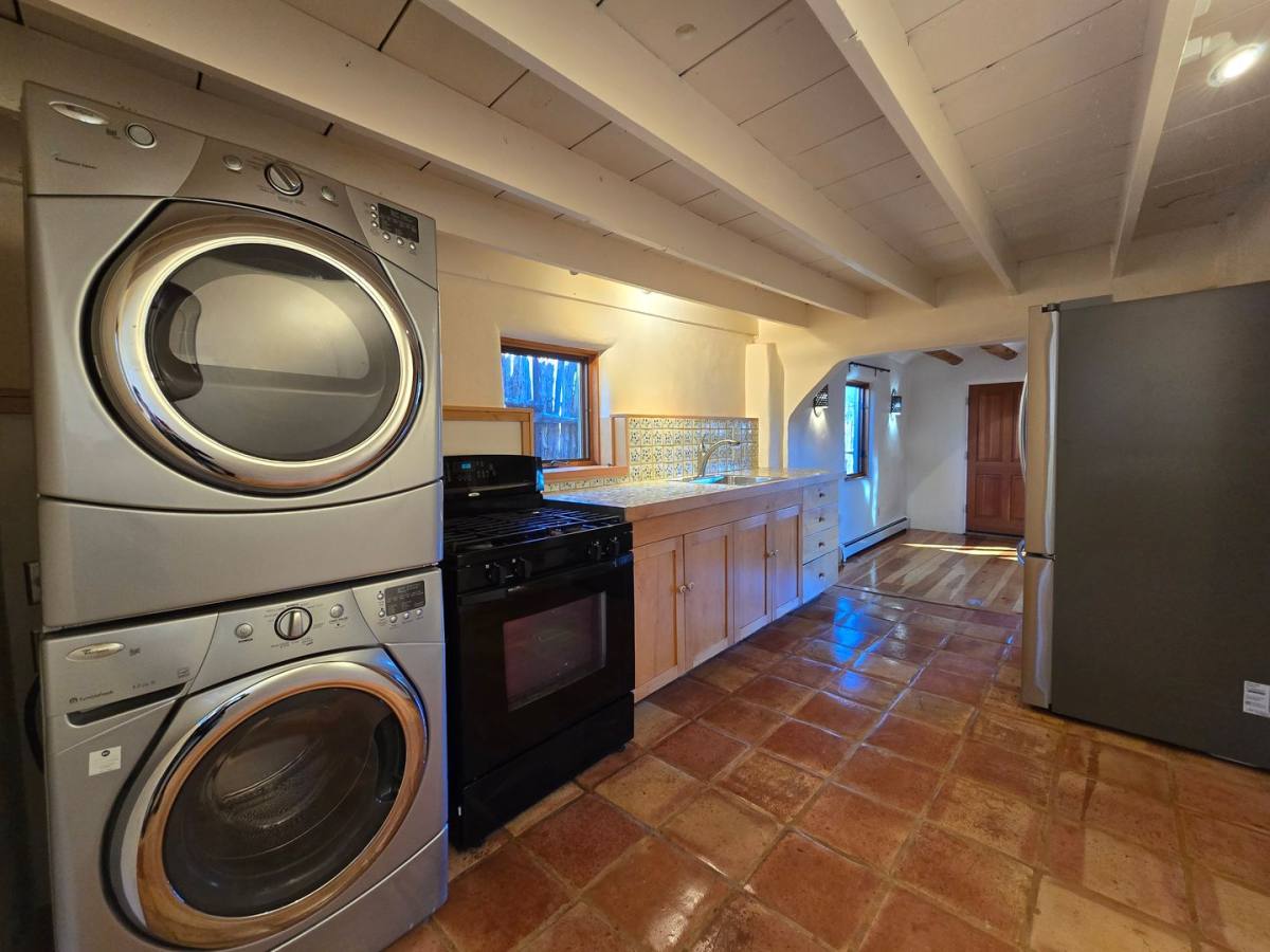 House for rent at 10 Monte Luz, Santa Fe, NM 87506