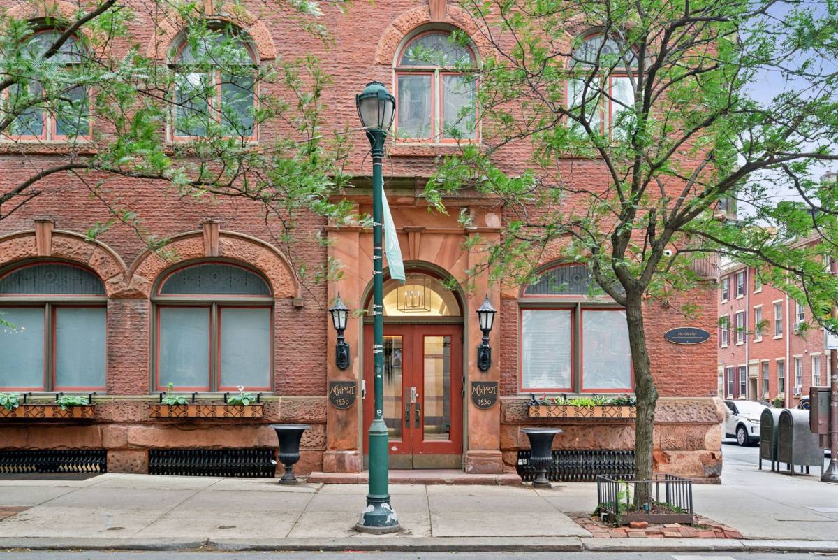 Apartment for rent at 1530 Spruce St, Philadelphia, PA 19102