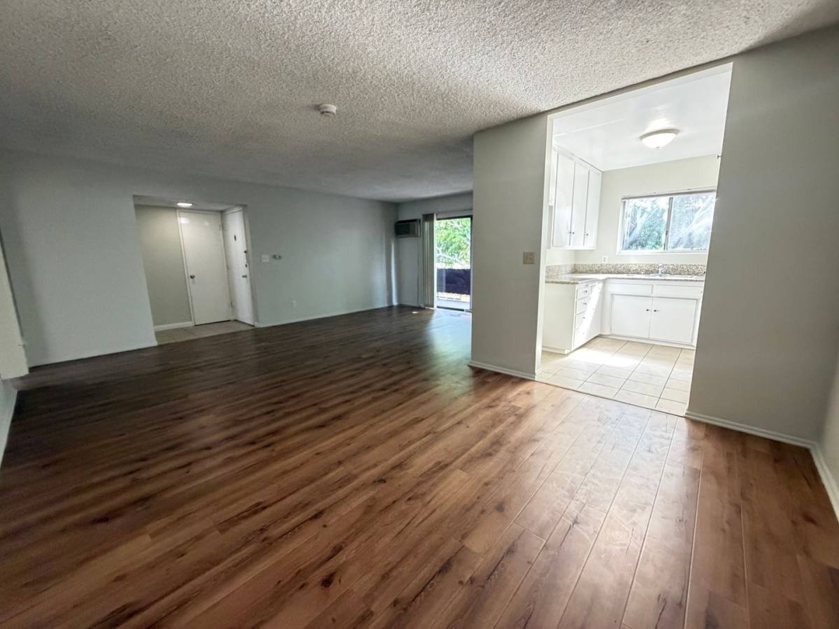Apartment for rent at 120 E Live Oak St, Monrovia, CA 91016