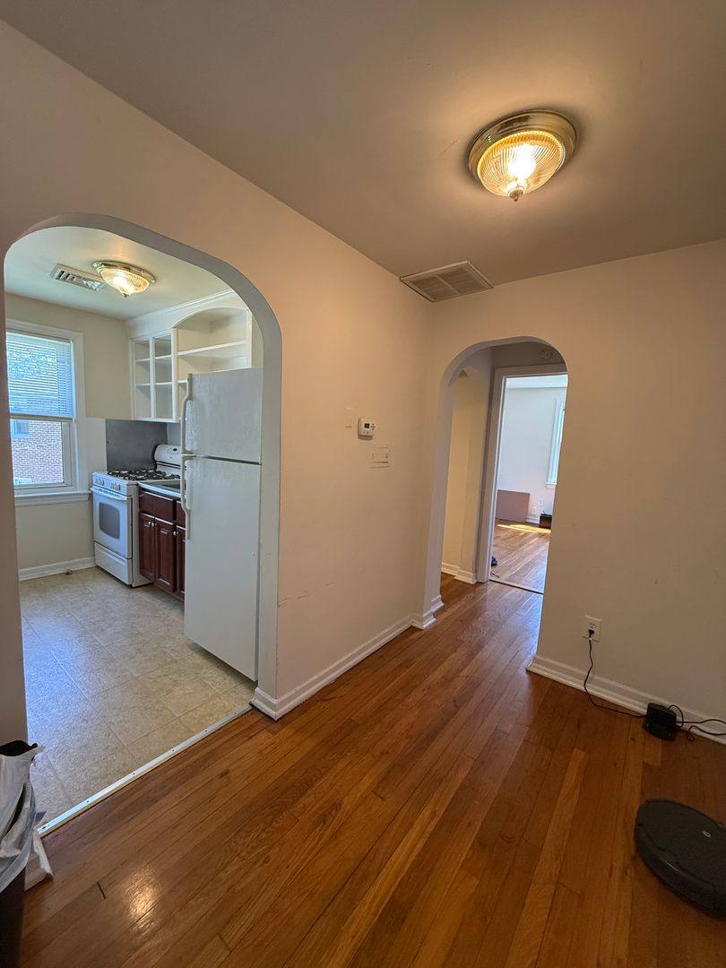 Apartment for rent at 203 Reading & 302 Beachwood Ave, Oaklyn, NJ 08107