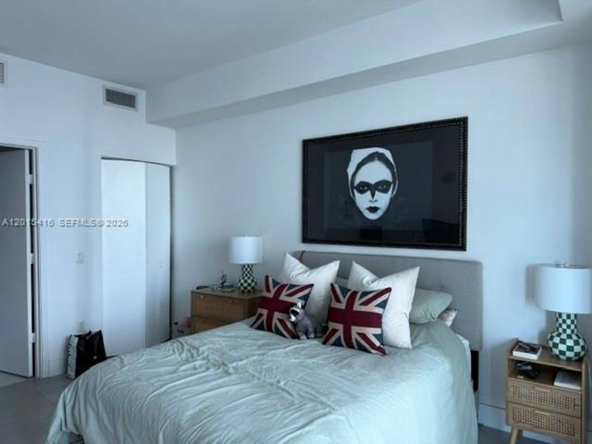 Apartment for rent at 1100 S Miami Ave, Miami, FL 33130
