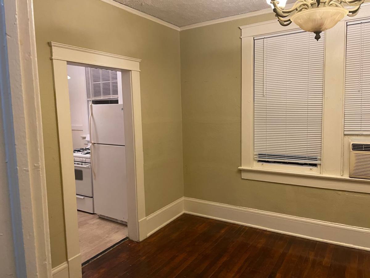 Apartment for rent at 1517-1525 Madison Ave, Montgomery, AL 36107
