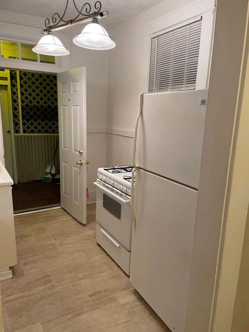 Apartment for rent at 1517-1525 Madison Ave, Montgomery, AL 36107