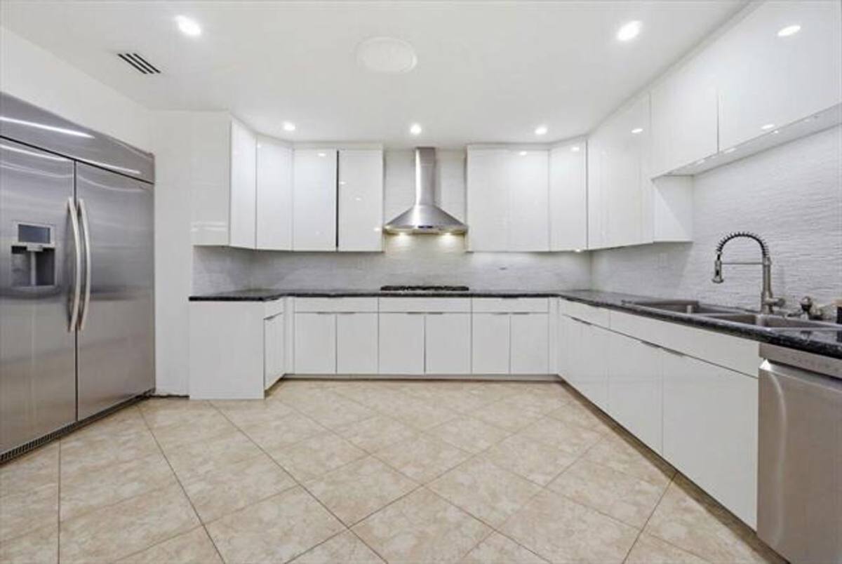 House for rent at 20100 NE 20th Court, Miami, FL 33179