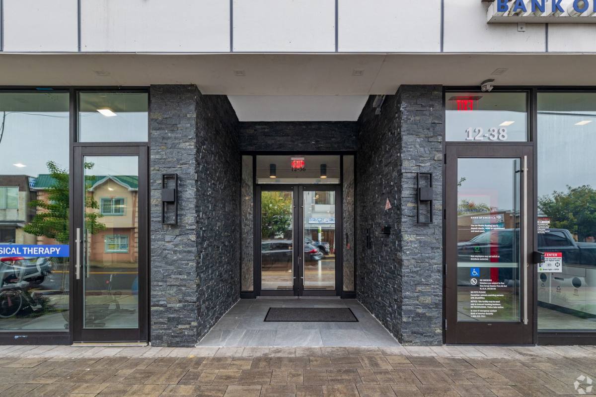 Apartment for rent at 12-36 River Rd, Fair Lawn, NJ 07410