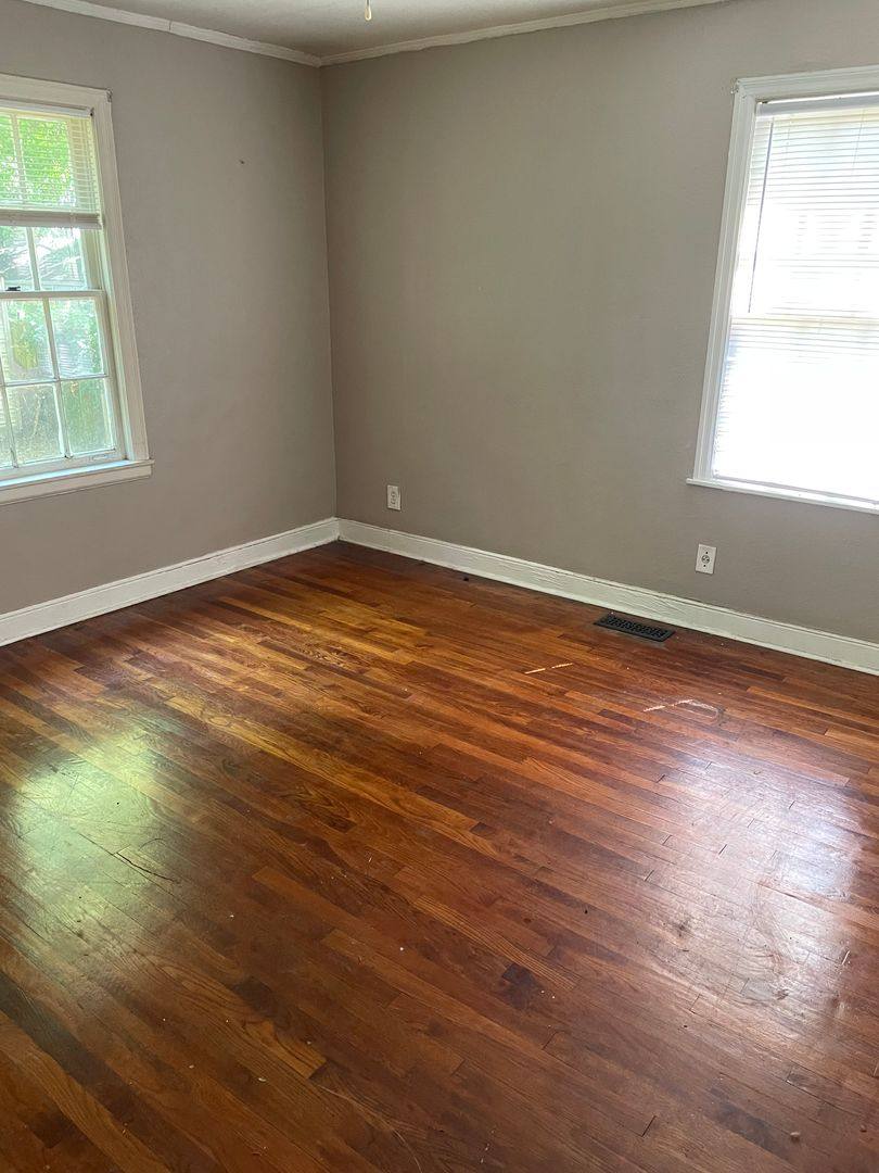 House for rent at 2022 Courtland Place, Memphis, TN 38104