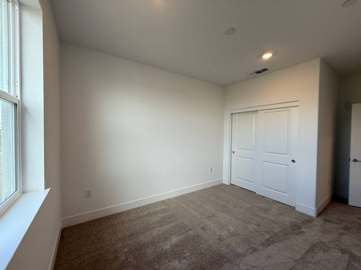 House for rent at 9957 Mesa Verde Way, Sacramento, CA 95829