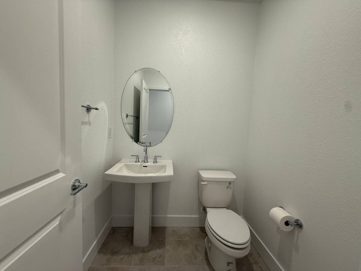 House for rent at 9957 Mesa Verde Way, Sacramento, CA 95829