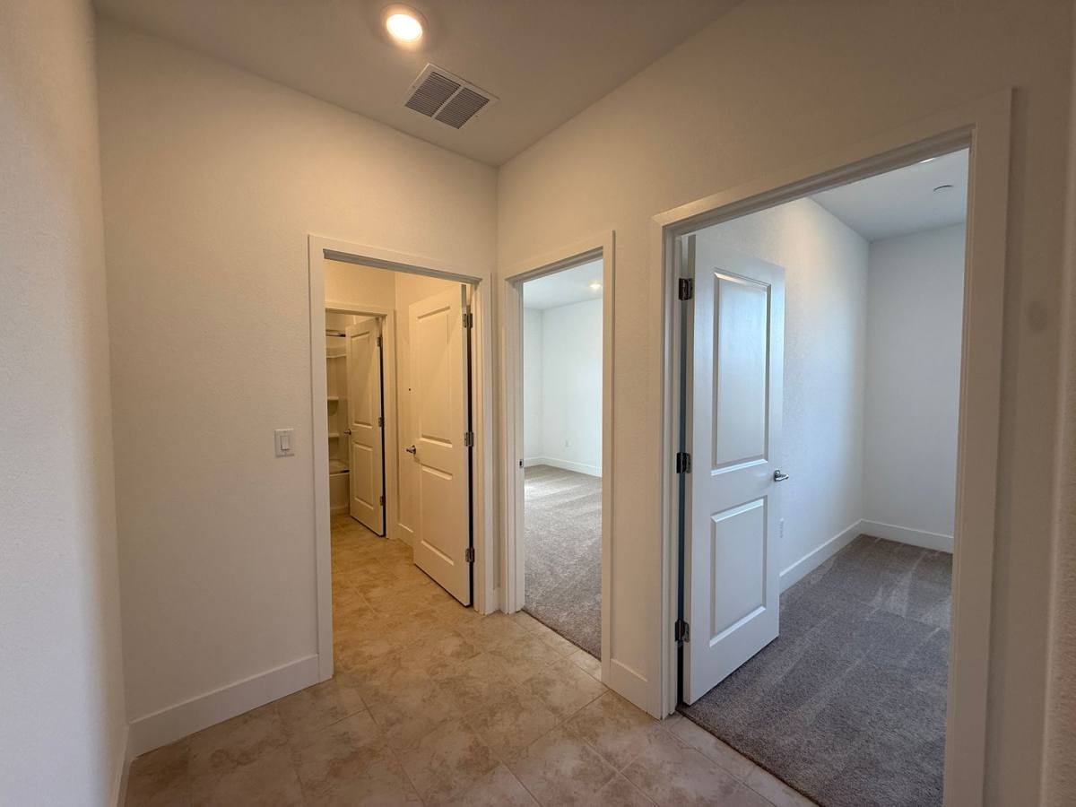 House for rent at 9957 Mesa Verde Way, Sacramento, CA 95829