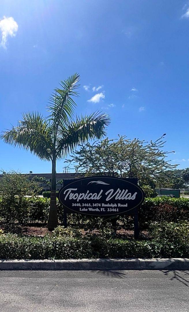 Apartment for rent at 3431 Helena Dr, Lake Worth, FL 33461