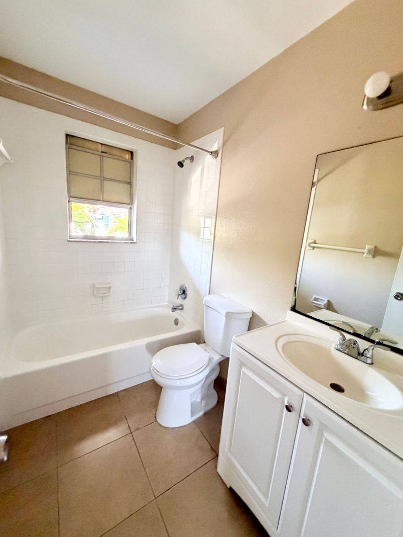 Apartment for rent at 3431 Helena Dr, Lake Worth, FL 33461