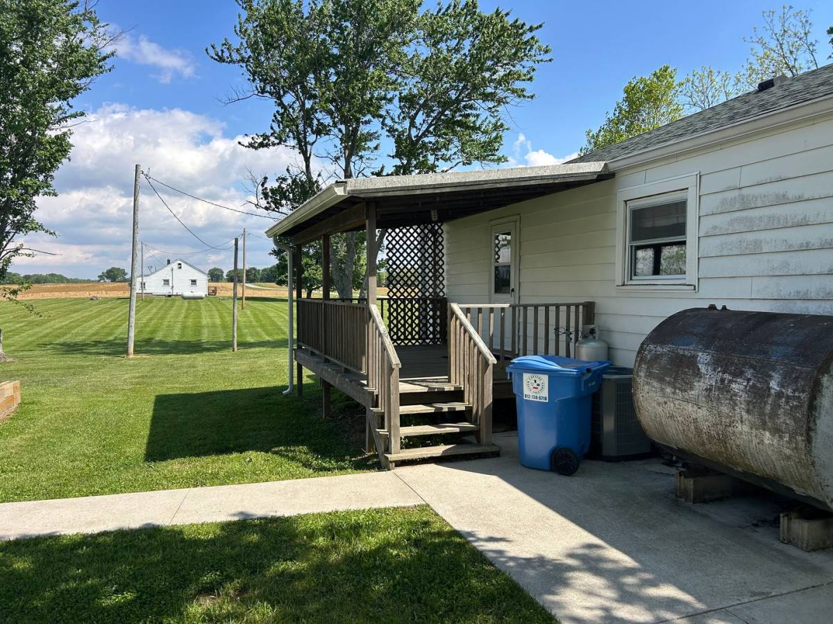 House for rent at 14305 Tree Dr NW, Palmyra, IN 47164