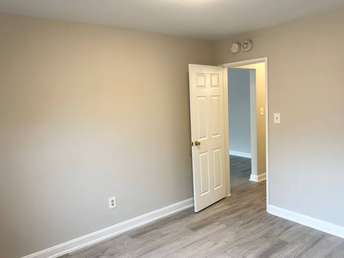 Apartment for rent at 612 12th St NE, Washington, DC 20002