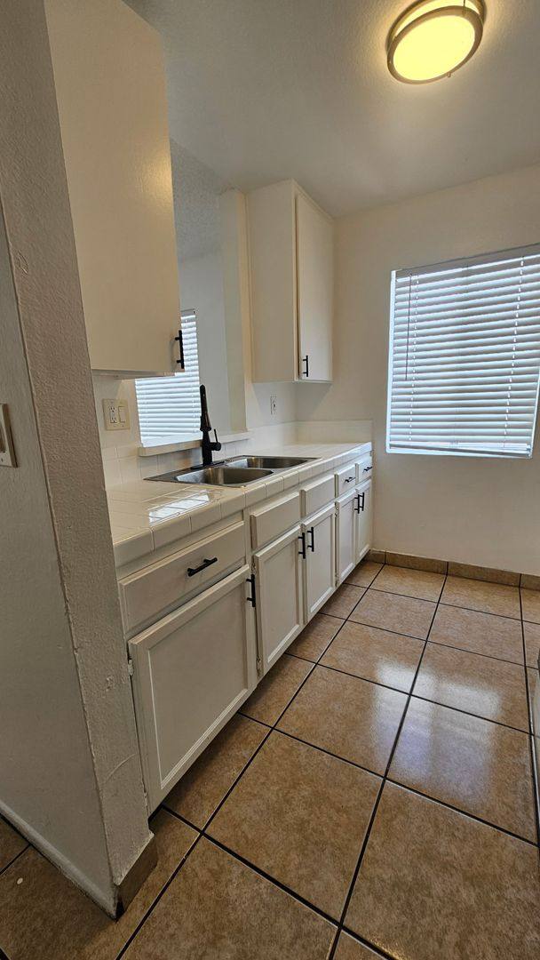 Apartment for rent at 1088 Alamitos Ave, Long Beach, CA 90813