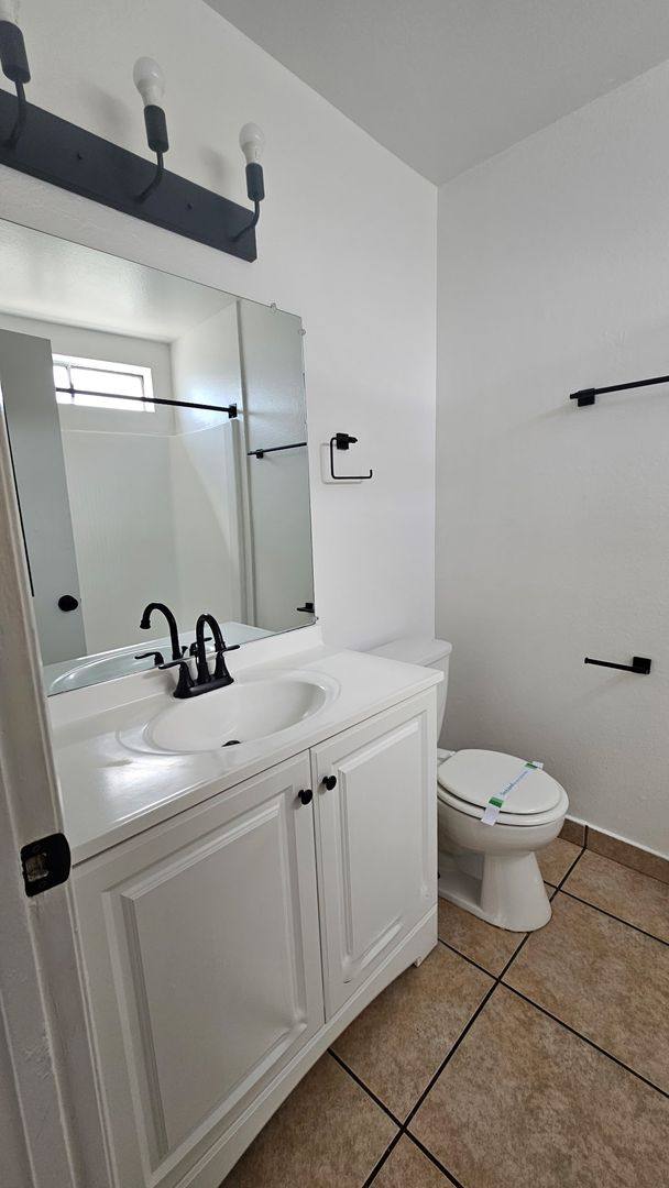 Apartment for rent at 1088 Alamitos Ave, Long Beach, CA 90813
