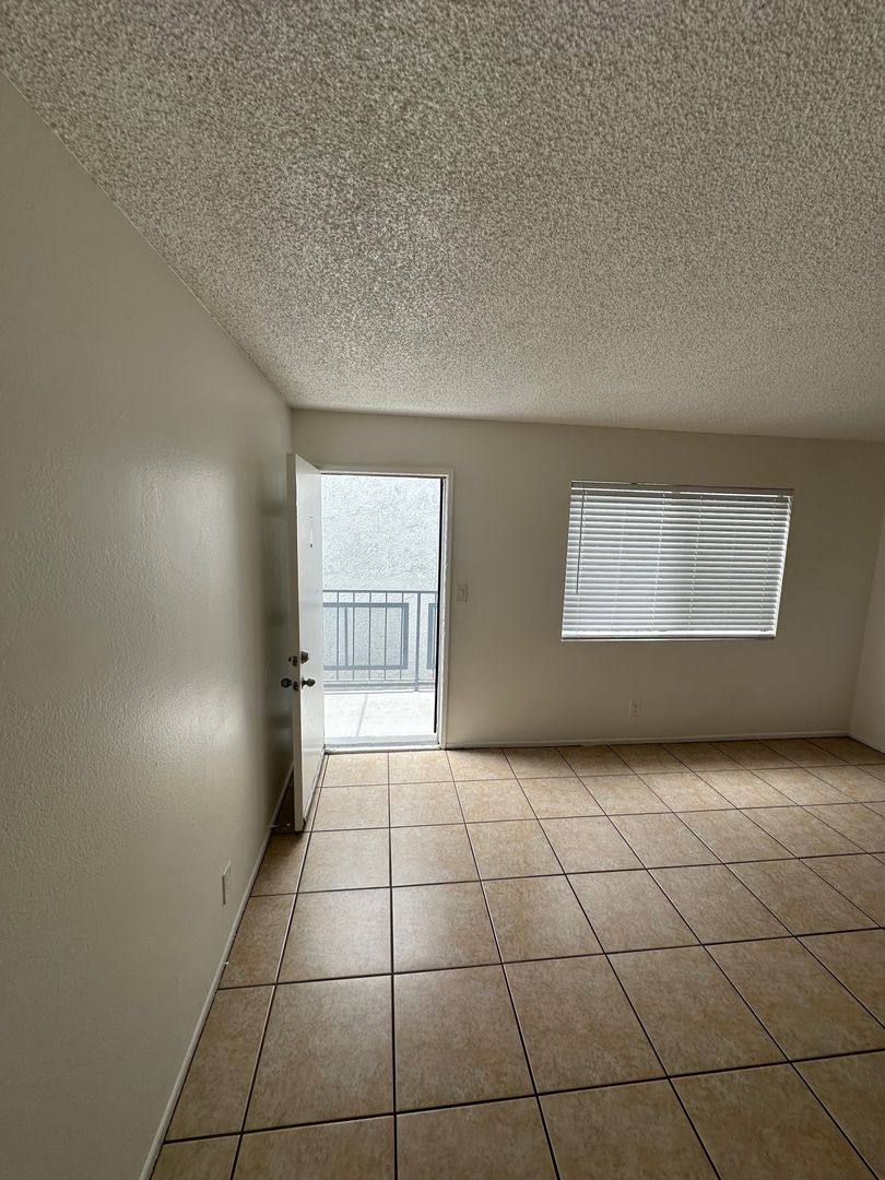 Apartment for rent at 1088 Alamitos Ave, Long Beach, CA 90813