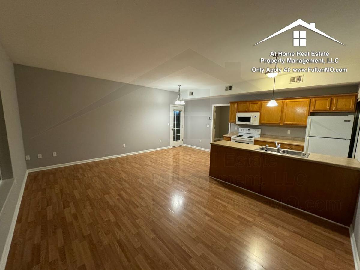 Apartment for rent at 211 N Main St #A, Auxvasse, MO 65231