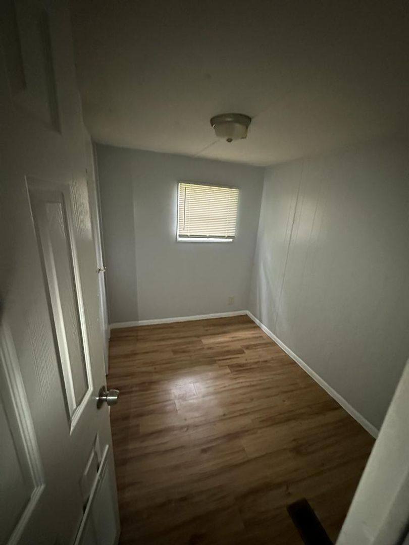 Apartment for rent at 7661 Bentwillow Dr, Jacksonville, FL 32244