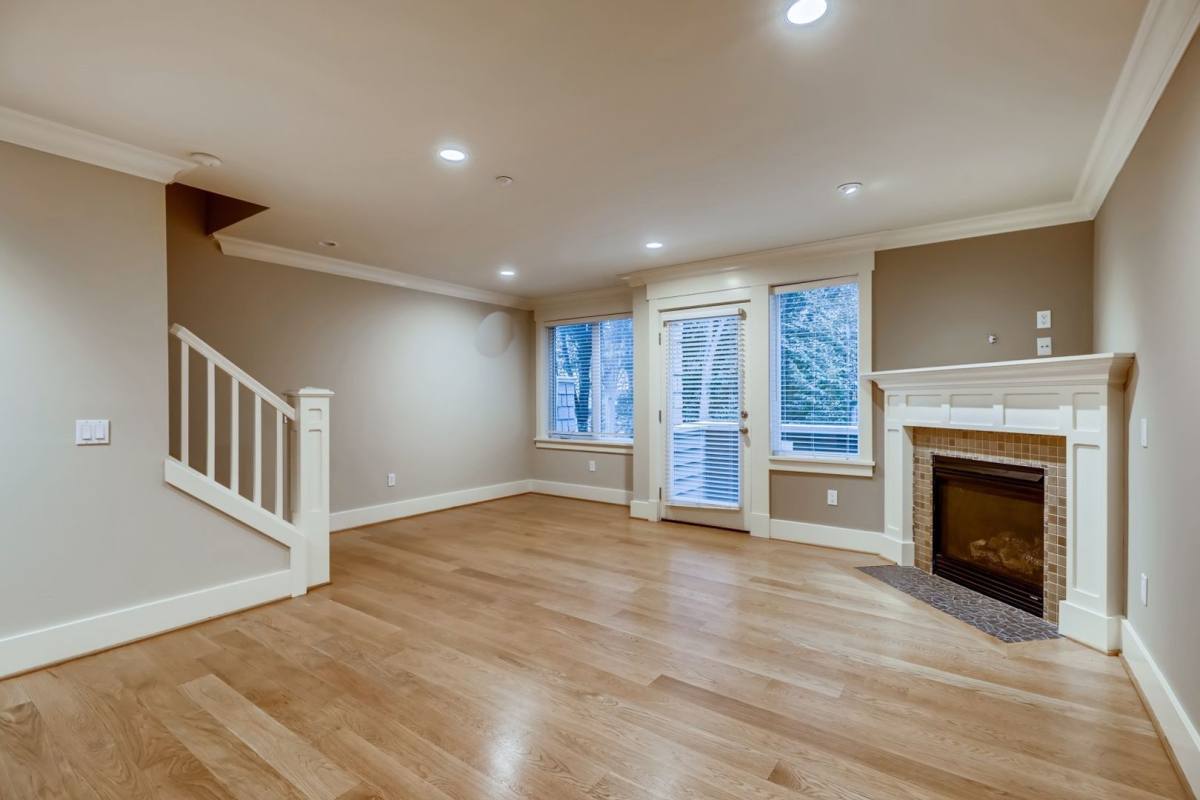 Townhouse for rent at 1108 Taylor Ave N, Seattle, WA 98109