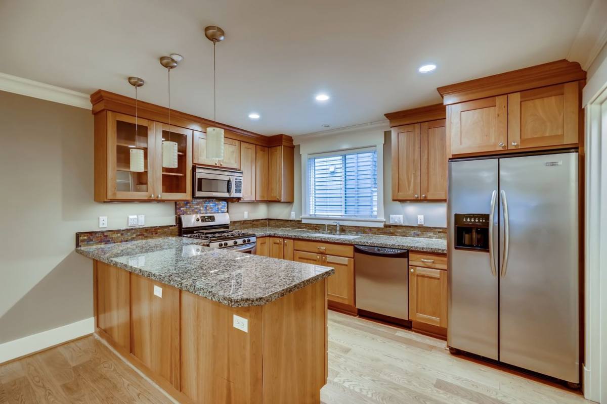 Townhouse for rent at 1108 Taylor Ave N, Seattle, WA 98109