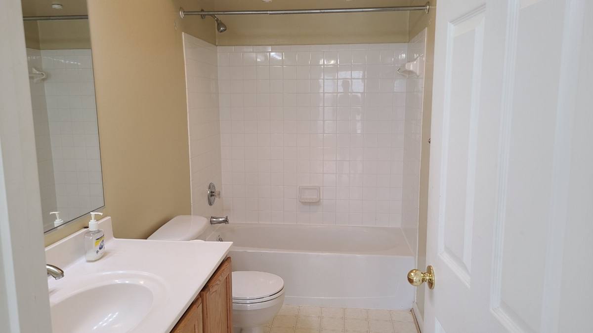Townhouse for rent at 12820 Rexmore Dr, Germantown, MD 20874
