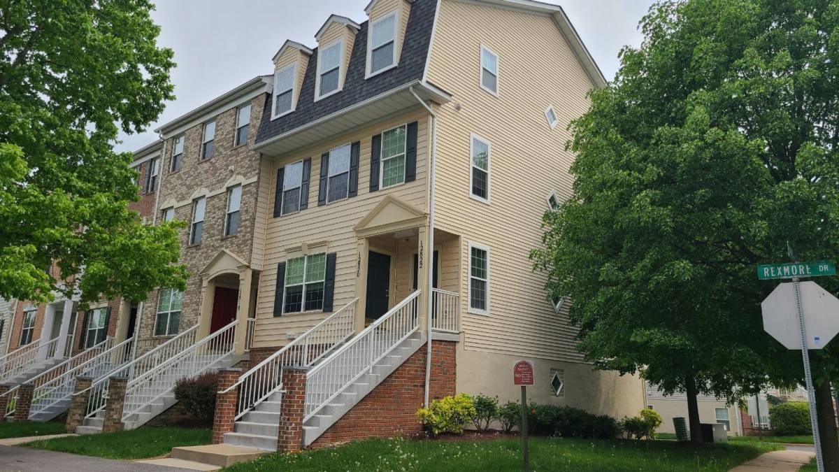 Townhouse for rent at 12820 Rexmore Dr, Germantown, MD 20874