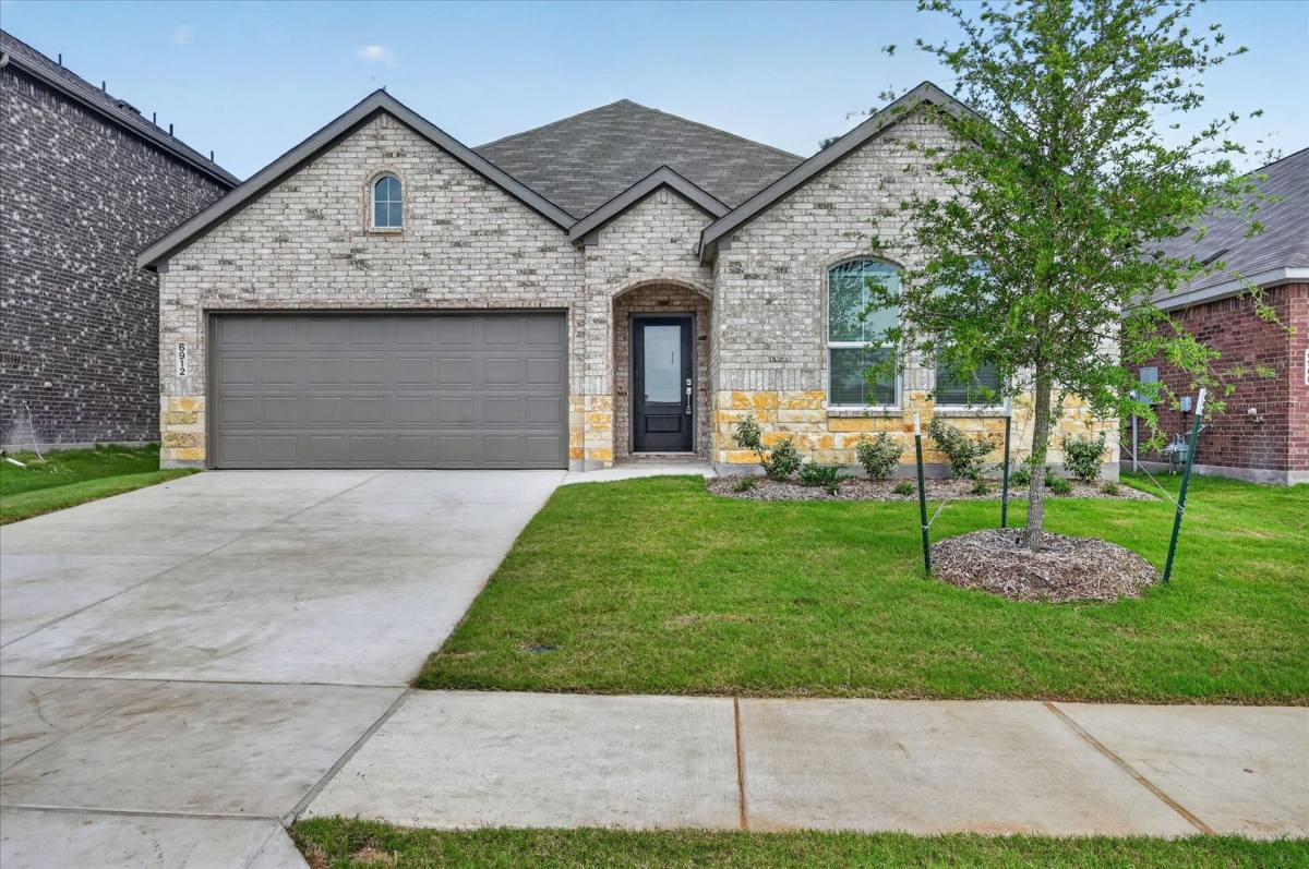 House for rent at 6912 Steiger Trail, McKinney, TX 75071