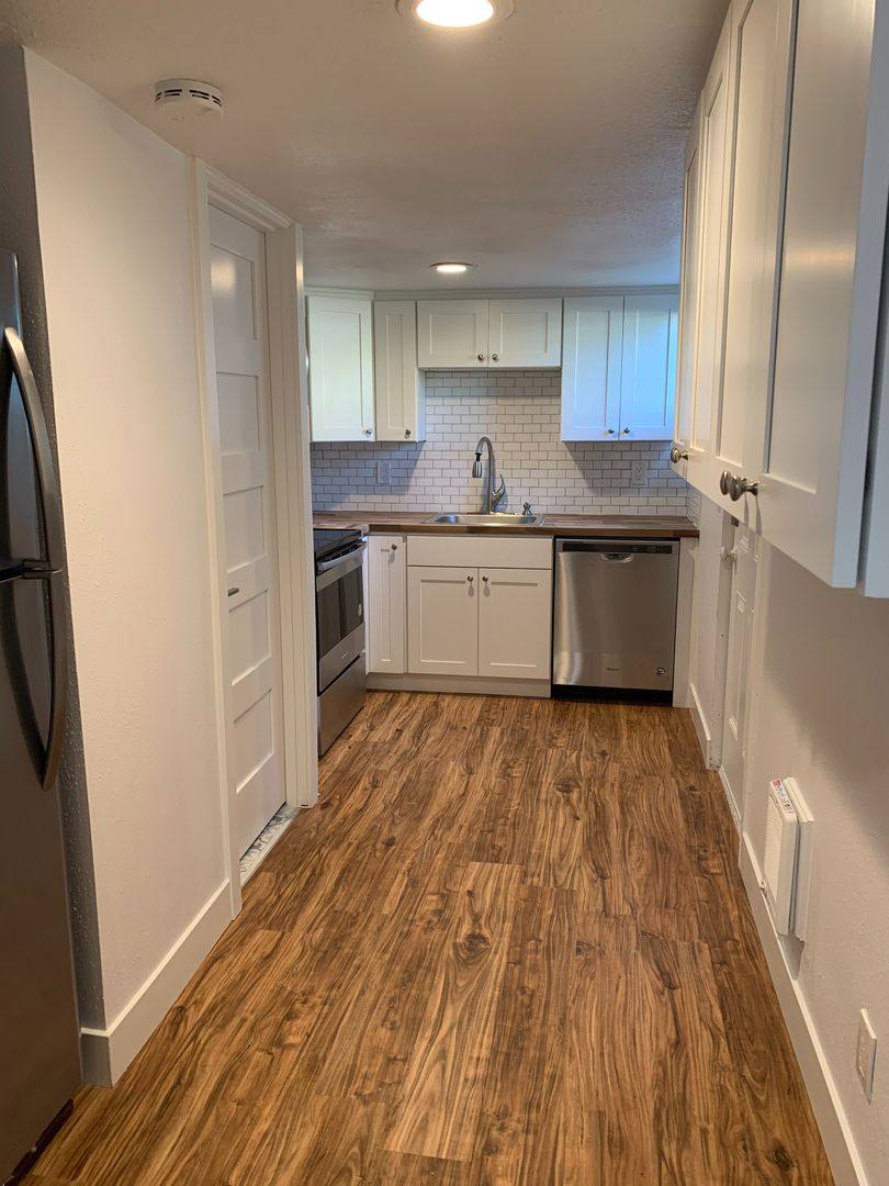 Apartment for rent at 1315 S 9th St, Tacoma, WA 98405