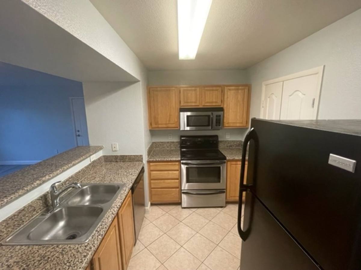 Condo for rent at 5055 Hacienda Ave, Las Vegas, NV 89118