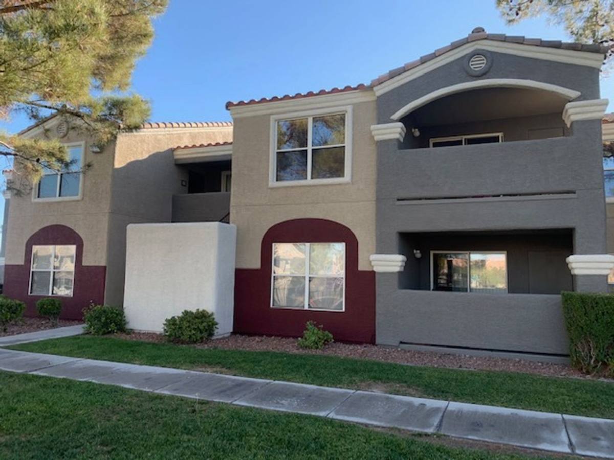 Condo for rent at 5055 Hacienda Ave, Las Vegas, NV 89118