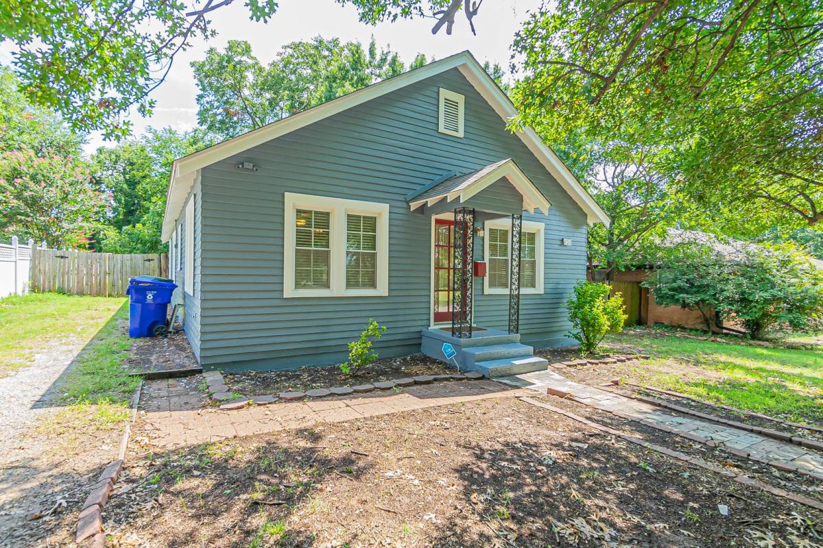House for rent at 628 W Comanche St, Norman, OK 73069