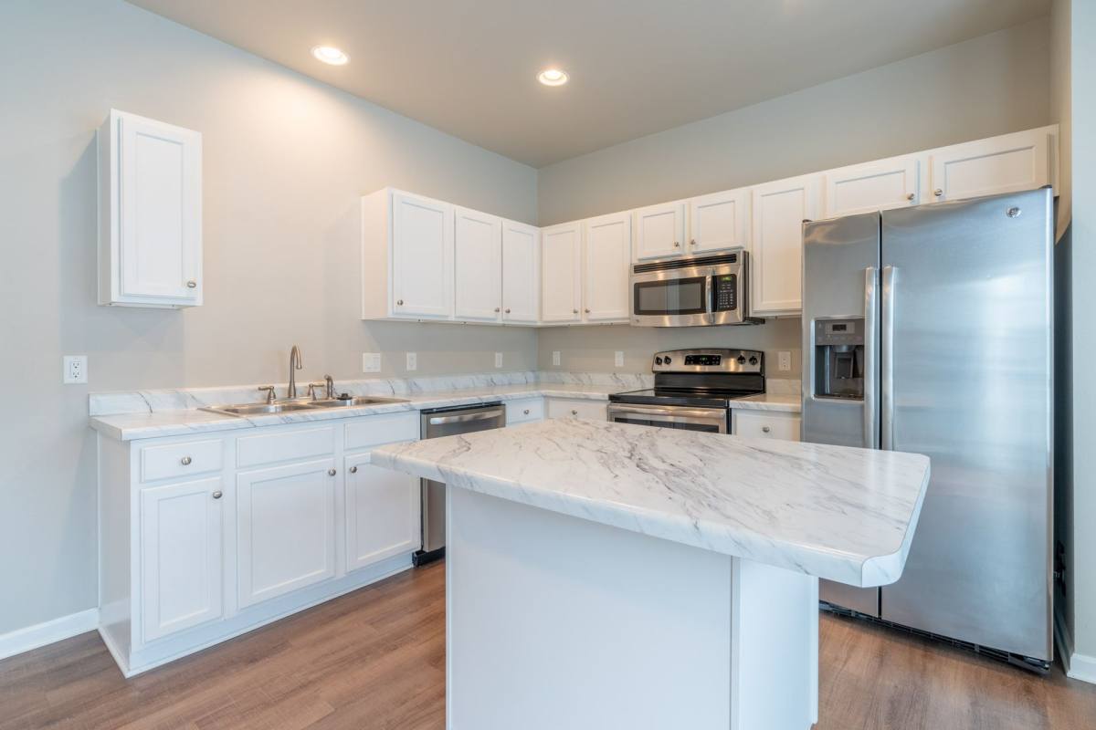 Townhouse for rent at 6870 Jack London Dr, Johnston, IA 50131