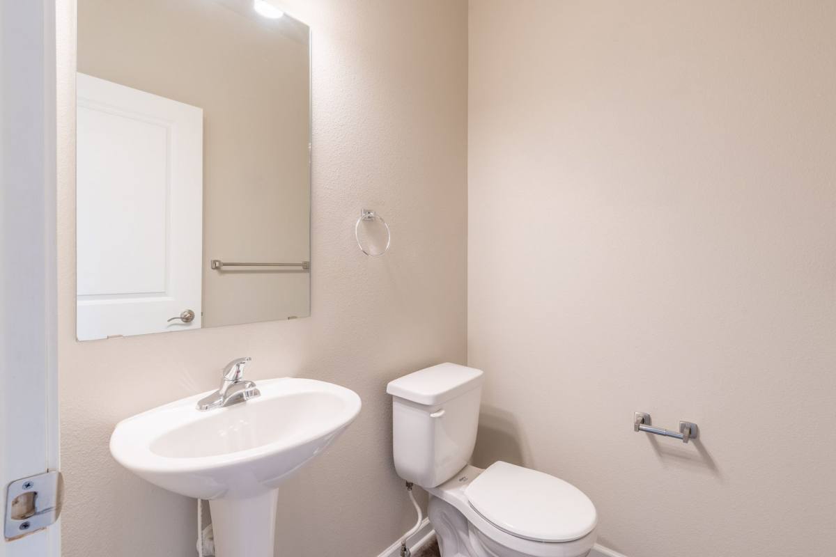 Townhouse for rent at 6870 Jack London Dr, Johnston, IA 50131