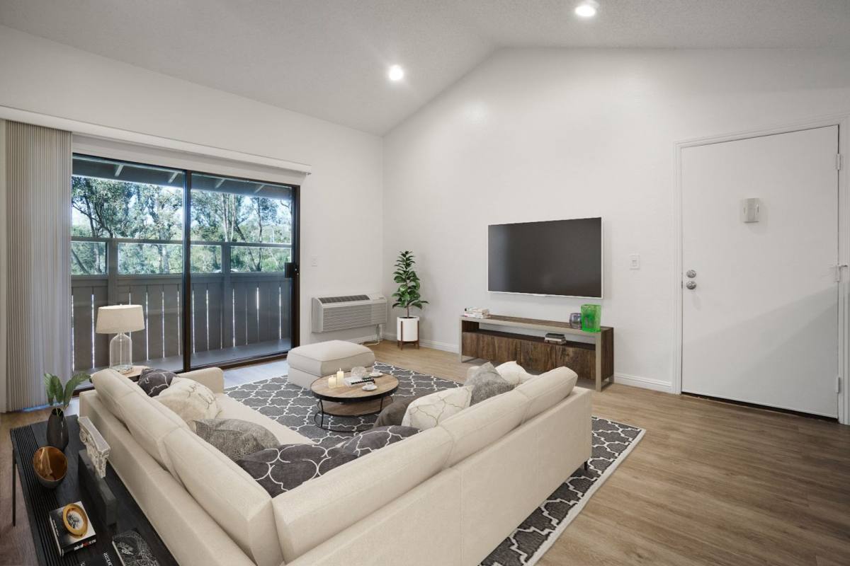 Apartment for rent at 20702 El Toro Rd, Lake Forest, CA 92630