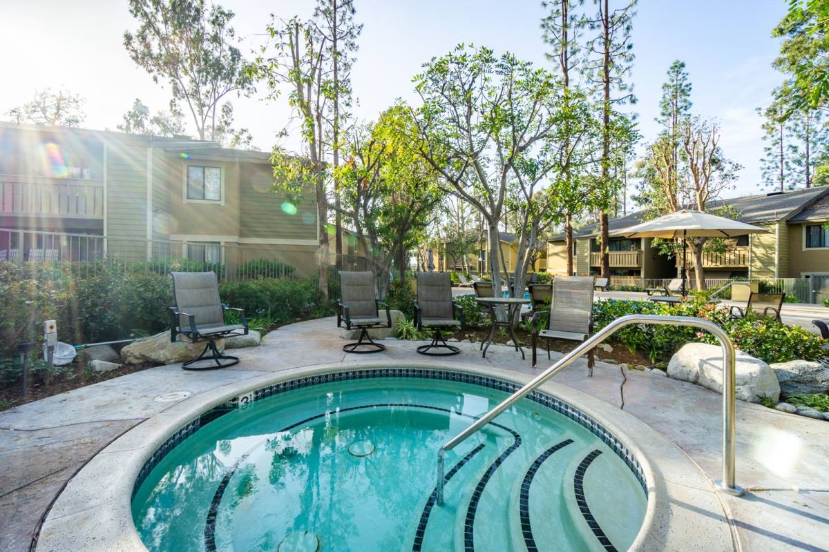 Apartment for rent at 20702 El Toro Rd, Lake Forest, CA 92630