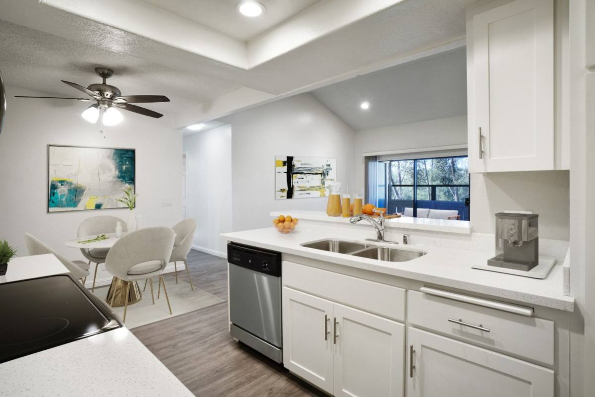 Apartment for rent at 20702 El Toro Rd, Lake Forest, CA 92630