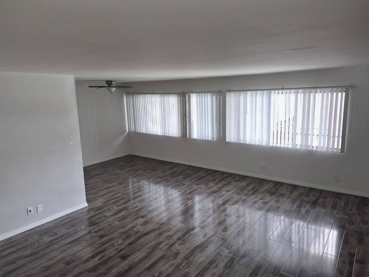 Apartment for rent at 12311 Chandler Blvd, Valley Village, CA 91607