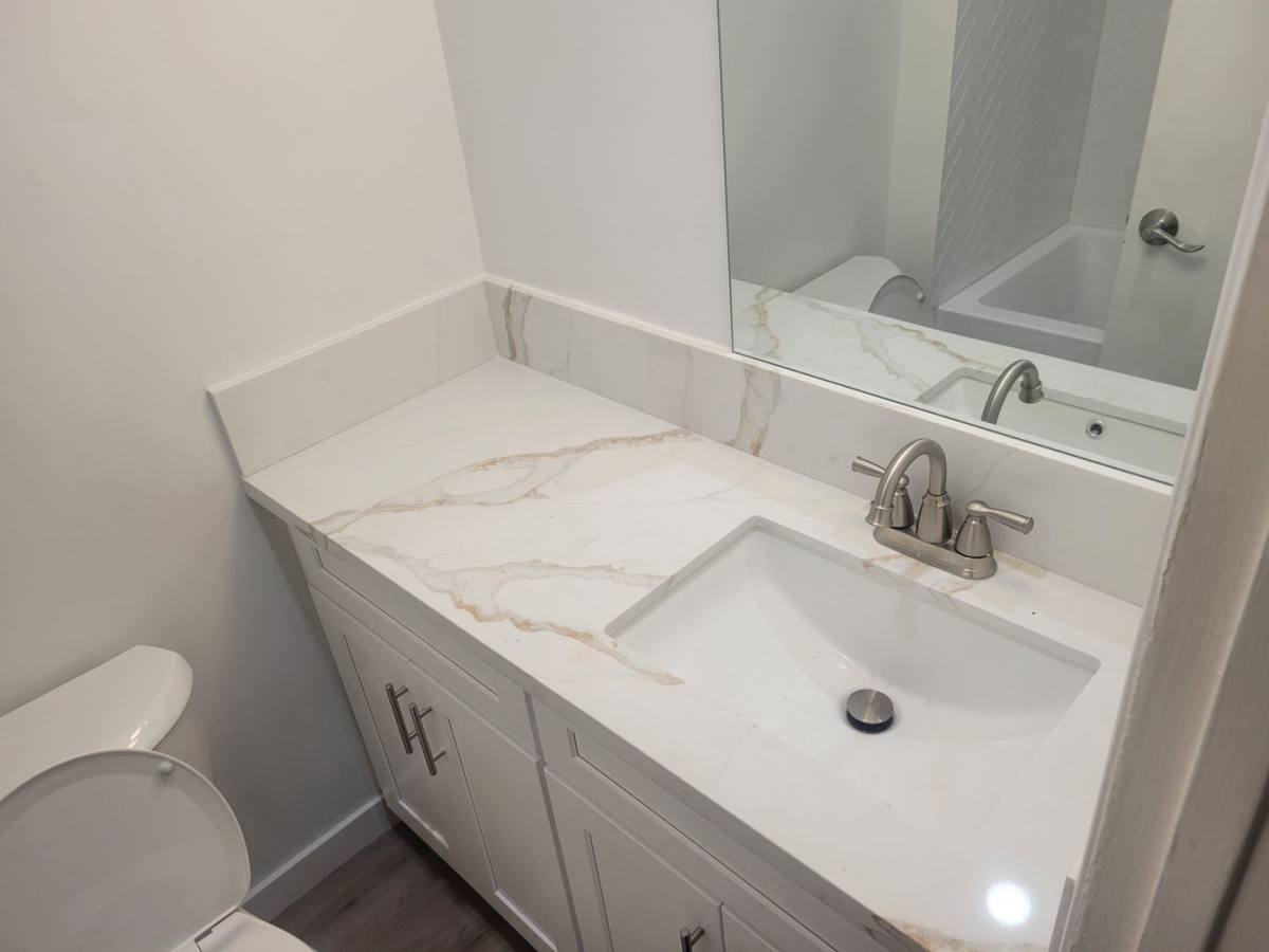 Apartment for rent at 12311 Chandler Blvd, Valley Village, CA 91607