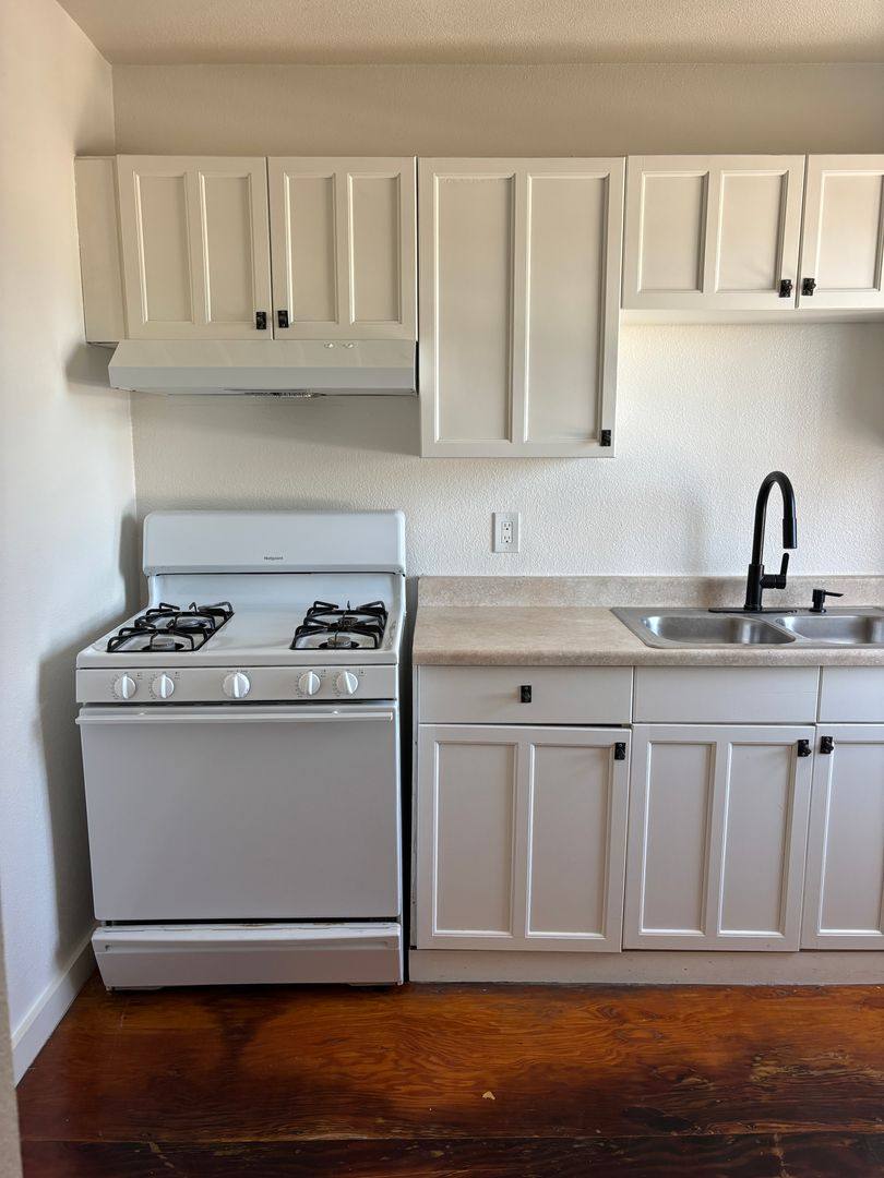 Apartment for rent at 2605 Logan Ave, San Diego, CA 92113