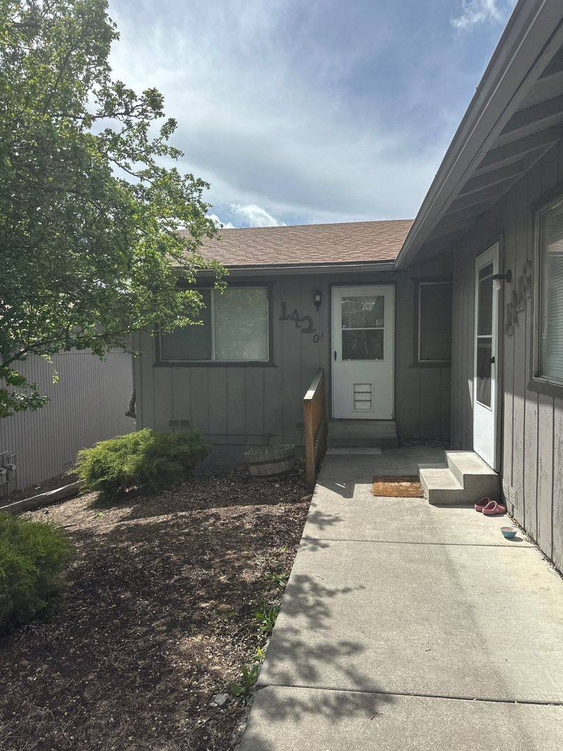 Apartment for rent at 1418 & 1420 Pleasant Ave, Klamath Falls, OR 97601