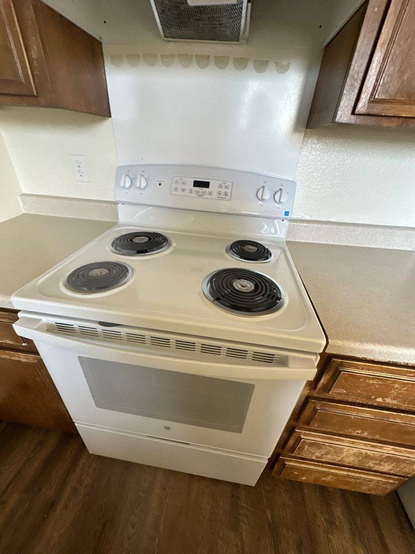 Apartment for rent at 1418 & 1420 Pleasant Ave, Klamath Falls, OR 97601