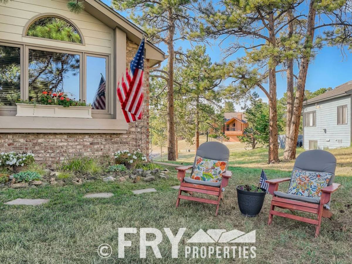 House for rent at 25875 Buffalo Lane, Golden, CO 80401