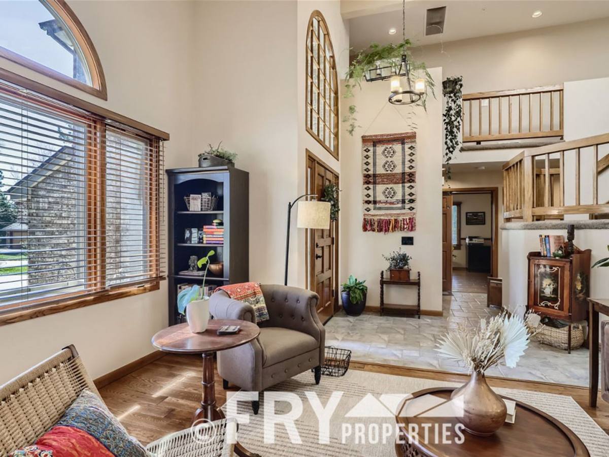 House for rent at 25875 Buffalo Lane, Golden, CO 80401