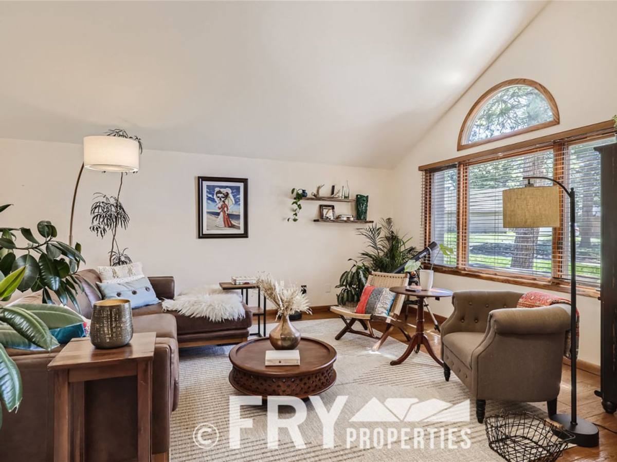 House for rent at 25875 Buffalo Lane, Golden, CO 80401