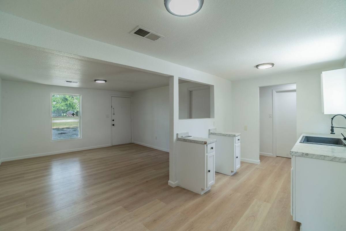 House for rent at 1208 Dan Gould Dr, Arlington, TX 76001