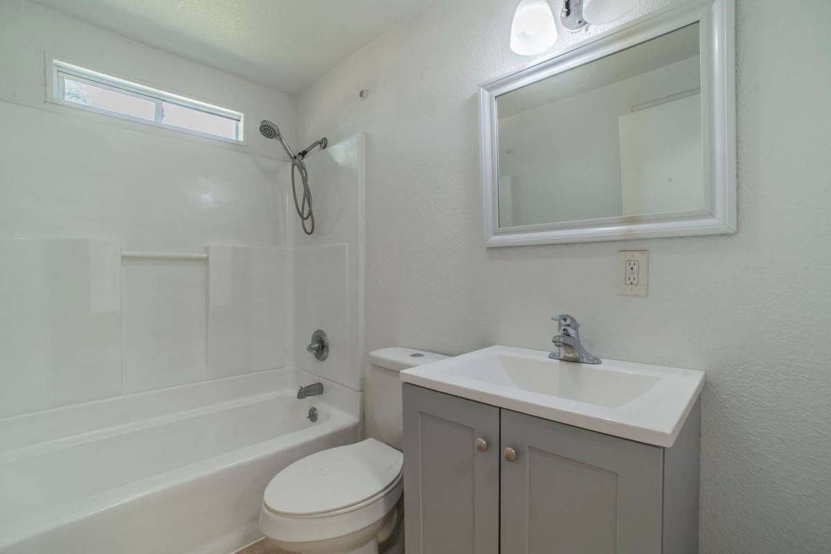 House for rent at 1208 Dan Gould Dr, Arlington, TX 76001