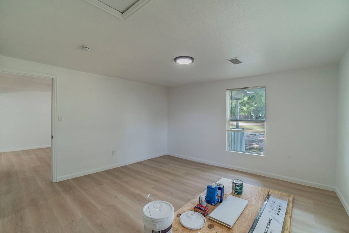 House for rent at 1208 Dan Gould Dr, Arlington, TX 76001