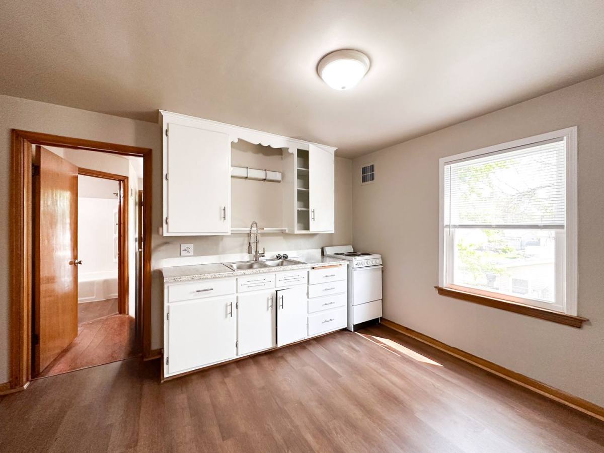 Apartment for rent at 610 Maple St, Neenah, WI 54956