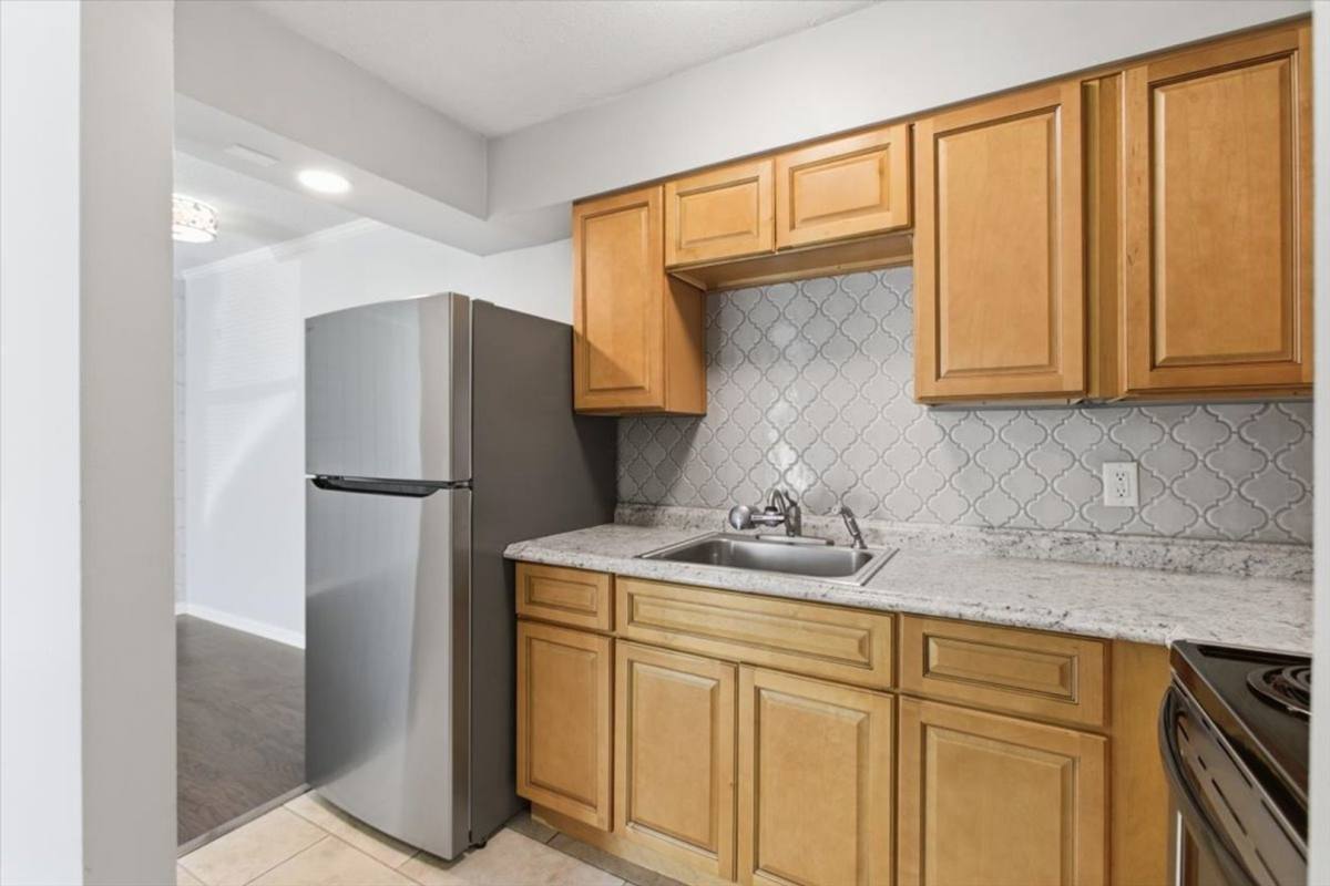 Apartment for rent at 3307 Mayflower St, Jacksonville, FL 32205